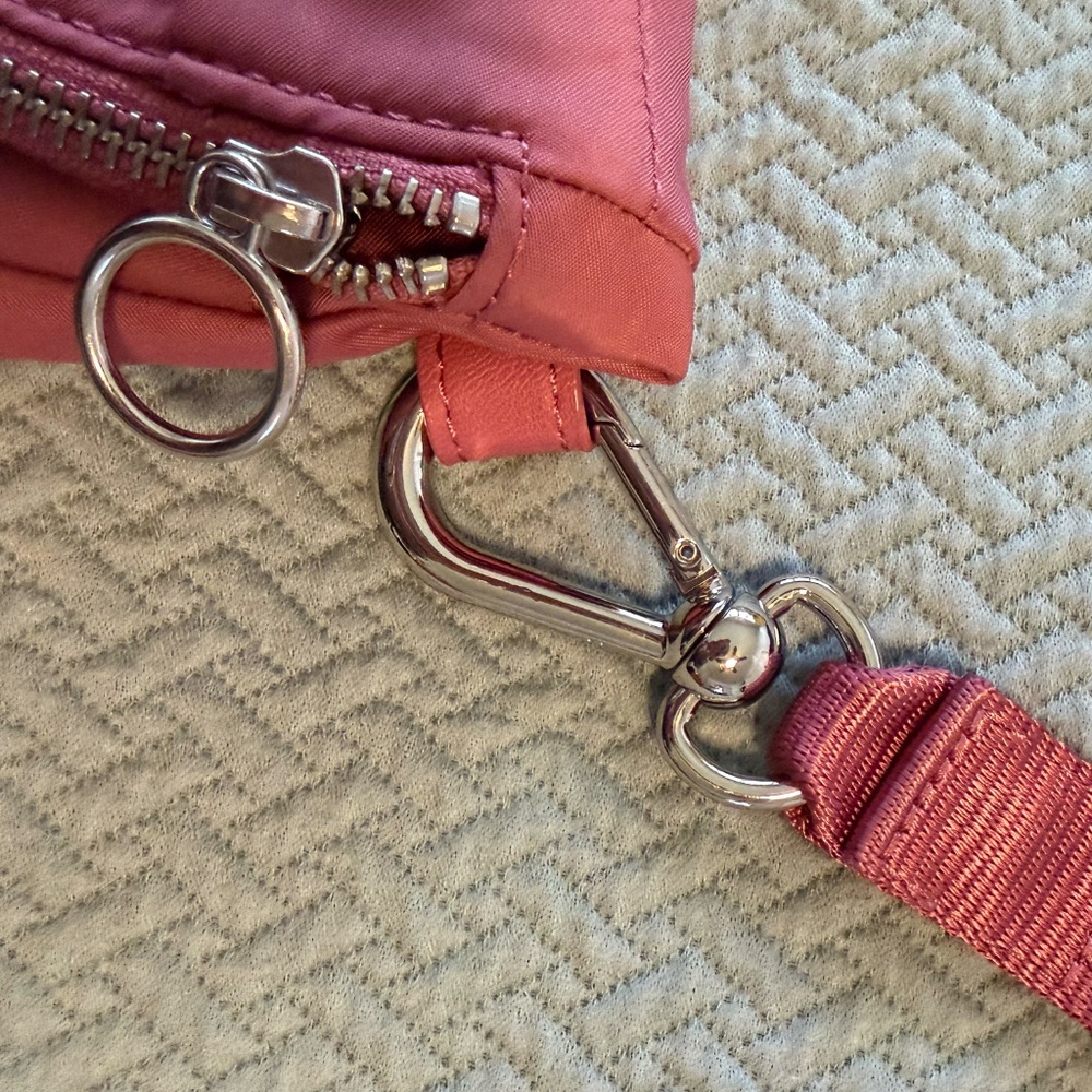 LULULEMON All Night Festival Bag 5L Cherry Tint - Picture 14 of 15